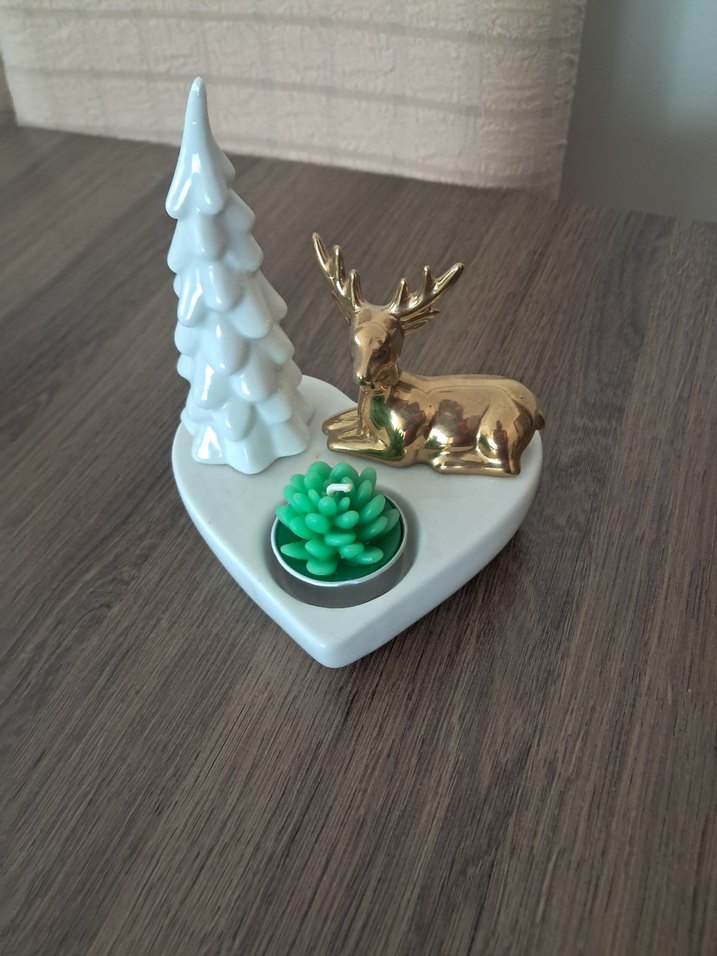 Beyaz Kalp Şeklinde Geyikli Mumluk - Görsel 2