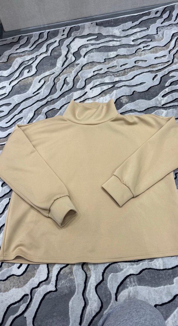 Kadın Bej Boğazlı Sweatshirt - Görsel 2