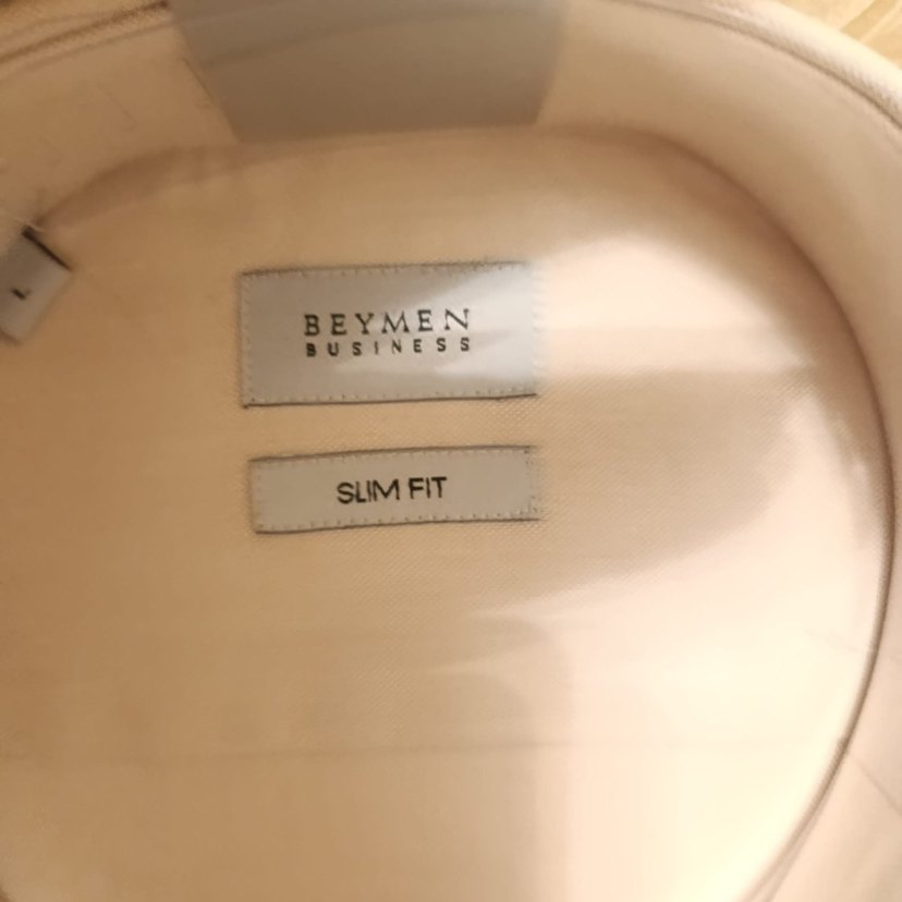 Beymen Business Alım Fit Düğmeli yaka gömlek bej - Görsel 4