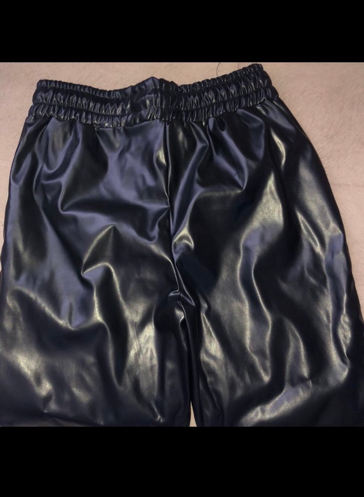 Deri Siyah Mini Kadın Pantolon - Görsel 2