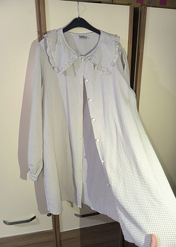 Düğmeli, uzun kollu, bol kesim kadın gömlek(defosuz) - Görsel 2