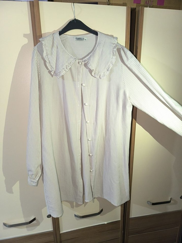 Düğmeli, uzun kollu, bol kesim kadın gömlek(defosuz) - Görsel 4