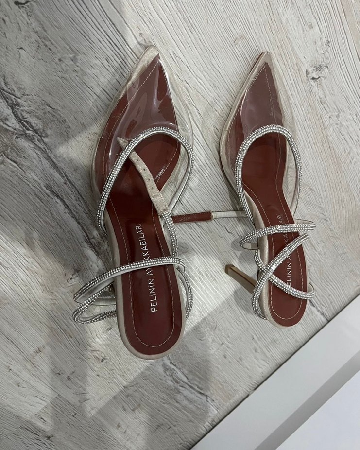 Pelinin Ayakkabıları. Topuklu ayakkabı - Görsel 4