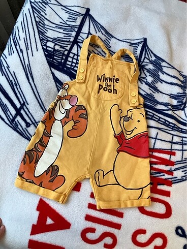 3-4 yaş winnie the pooh salopet tulum kısa şortlu