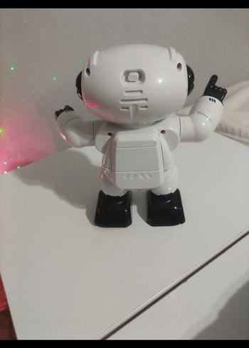 Beyaz Robot Aksiyon Figürü - Görsel 2