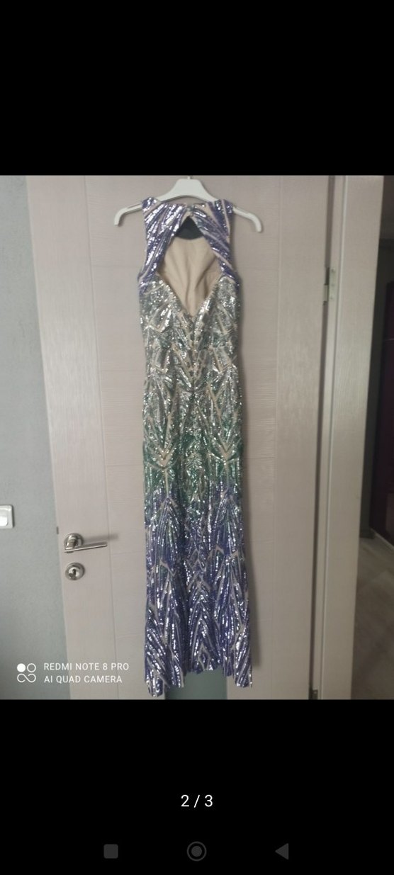 pul İşlemeli Uzun V Yaka Kadın Elbise - Görsel 2