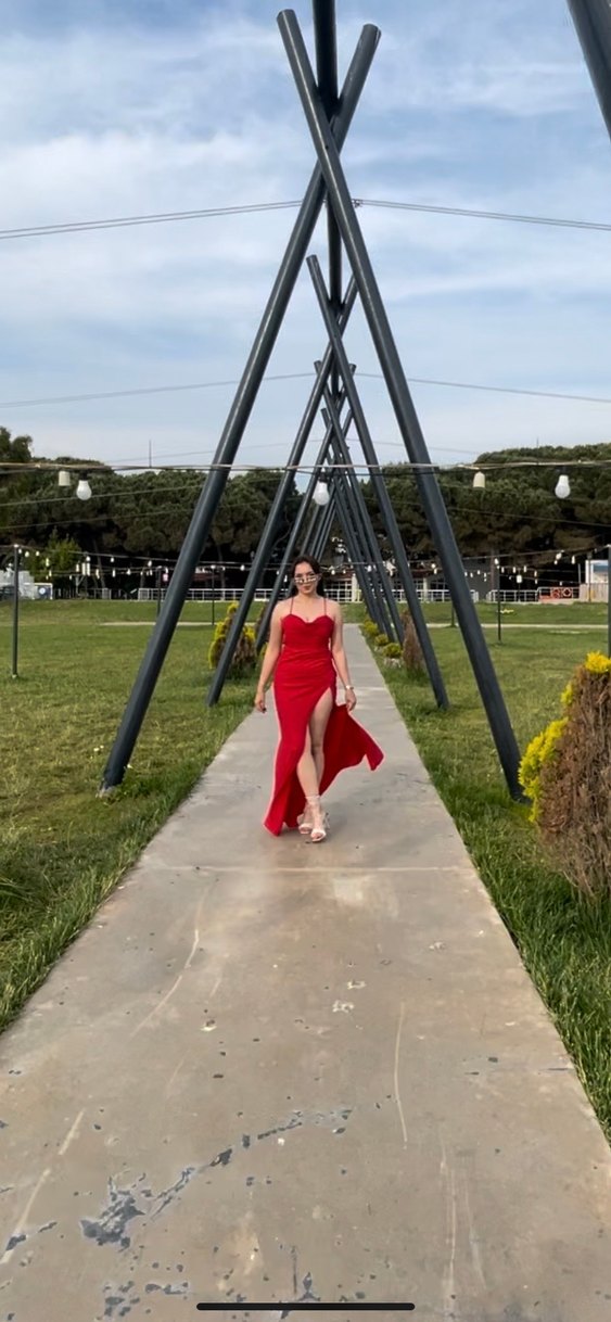 Kırmızı Uzun Askılı Drapeli Elbise - Görsel 2