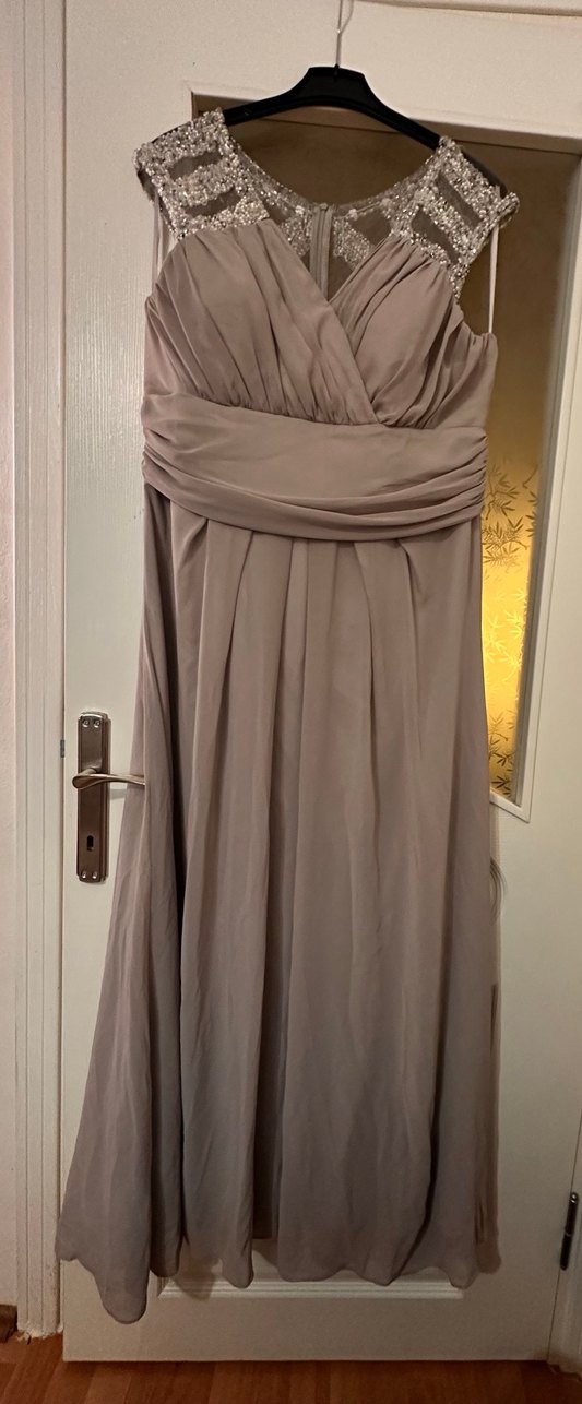 Bej Drapeli V Yaka Uzun Abiye Şifon Elbise - Görsel 2