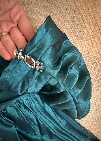 Drapeli V Yakalı Turkuaz Uzun Taşlı Abiye Elbise - Görsel 2