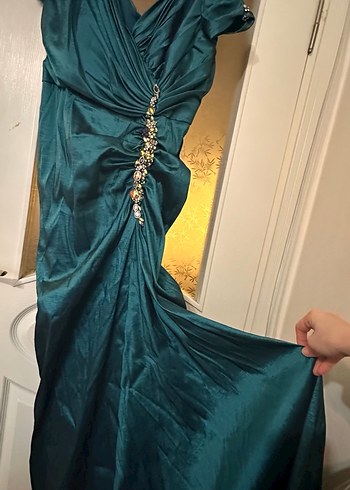 Drapeli V Yakalı Turkuaz Uzun Taşlı Abiye Elbise - Görsel 4