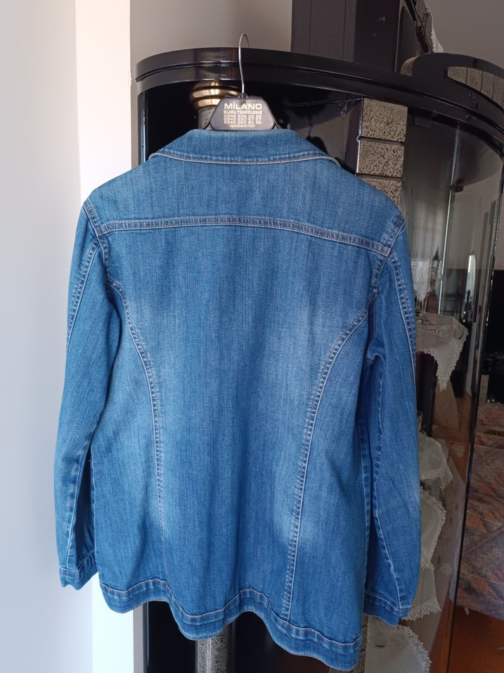 Düğmeli Mavi Kadın Denim Ceket - Görsel 3
