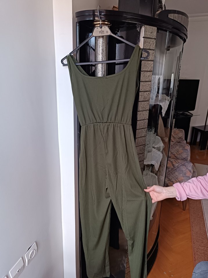 Kadın Yeşil Midi Tulum, Kolsuz, Vücuda Oturan - Görsel 2