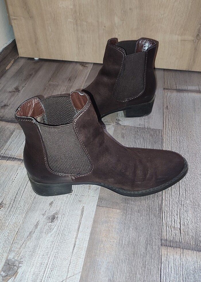 Arkası işleme deri detaylı kısa bot - Görsel 2