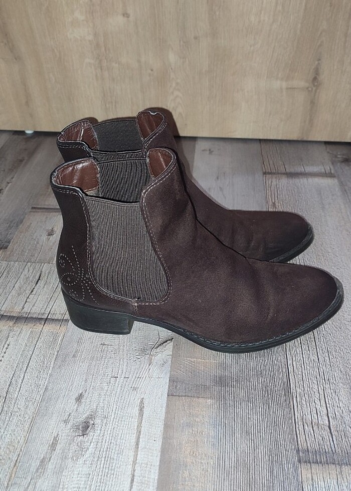 Arkası işleme deri detaylı kısa bot - Görsel 4