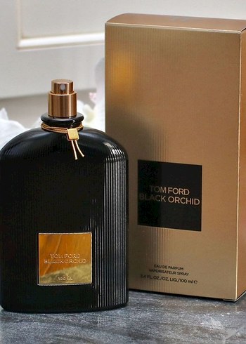 Tom Ford Black Orchid Erkek Parfümü 50ml - Görsel 4