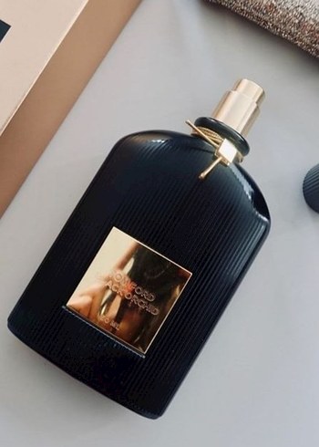 Tom Ford Black Orchid Erkek Parfümü 50ml - Görsel 5