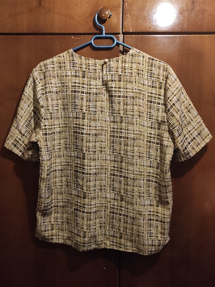 Kısa Kollu Retro Bluz - Görsel 2