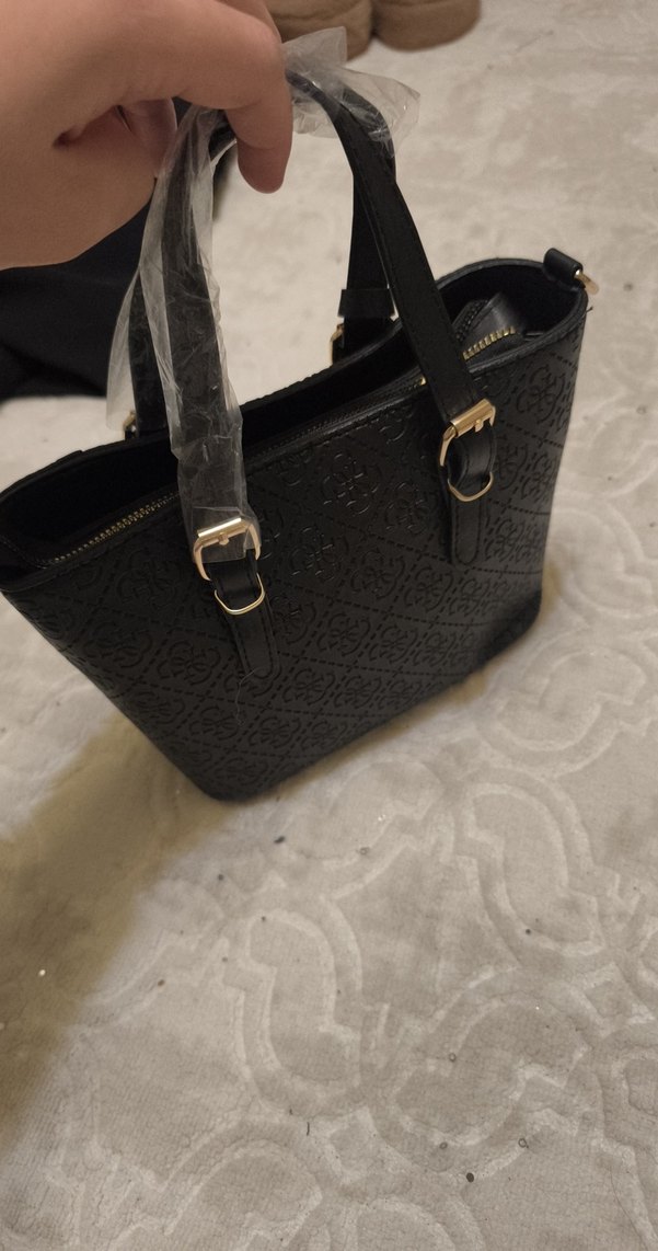 Guess Siyah Deri Tokalı Kadın Çanta - Görsel 3