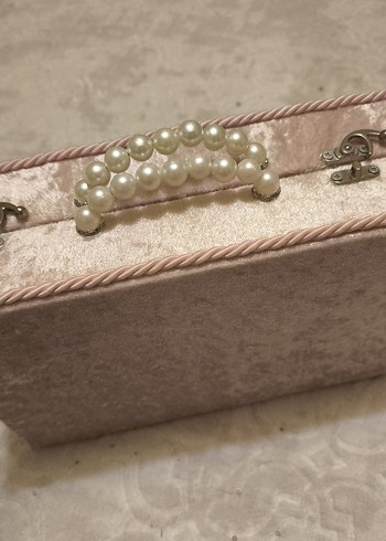 İnci Saplı Parlak Bej Makyaj Kutusu - Görsel 3