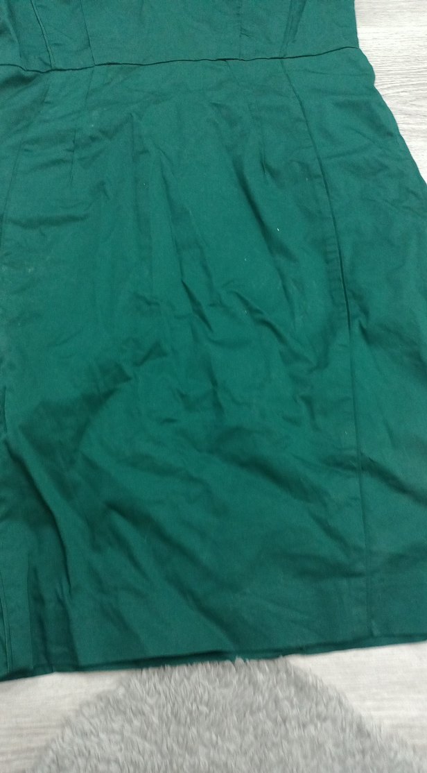 Yeşil V Yakalı Kolsuz Midi Elbise - Görsel 2