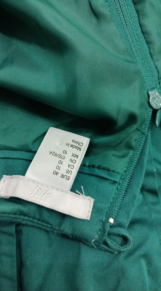 Yeşil V Yakalı Kolsuz Midi Elbise - Görsel 5