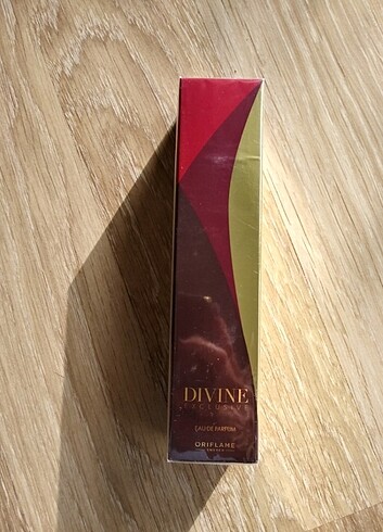 Oriflame Divine Exclusive Edp