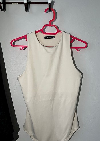 Krem Yüksek Yakalı Kolsuz Body - Görsel 2