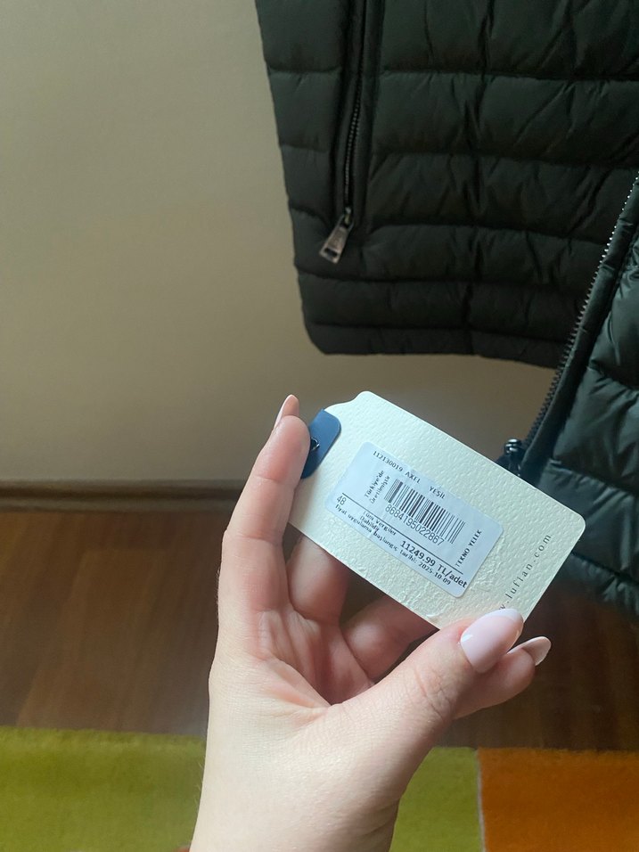 Gri Kapitone Yelek, Yüksek Yakalı, Fermuarlı - Görsel 4