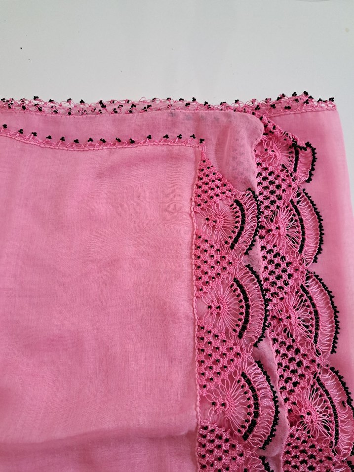 Dantel Detaylı Pembe Kadın Başörtüsü Eşarp - Görsel 3