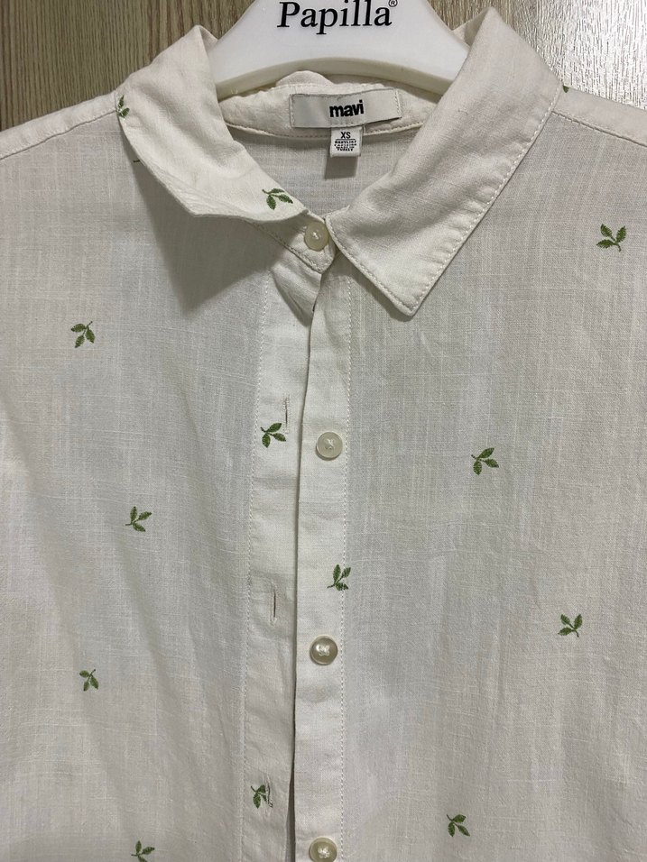 Nakışlı Beyaz Keten Gömlek - Görsel 2