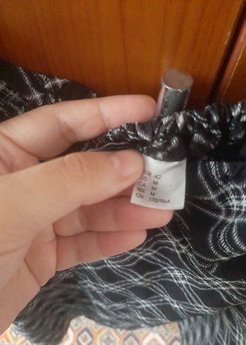 H&M Siyah Ekoseli Midi Kadın Elbise - Görsel 6