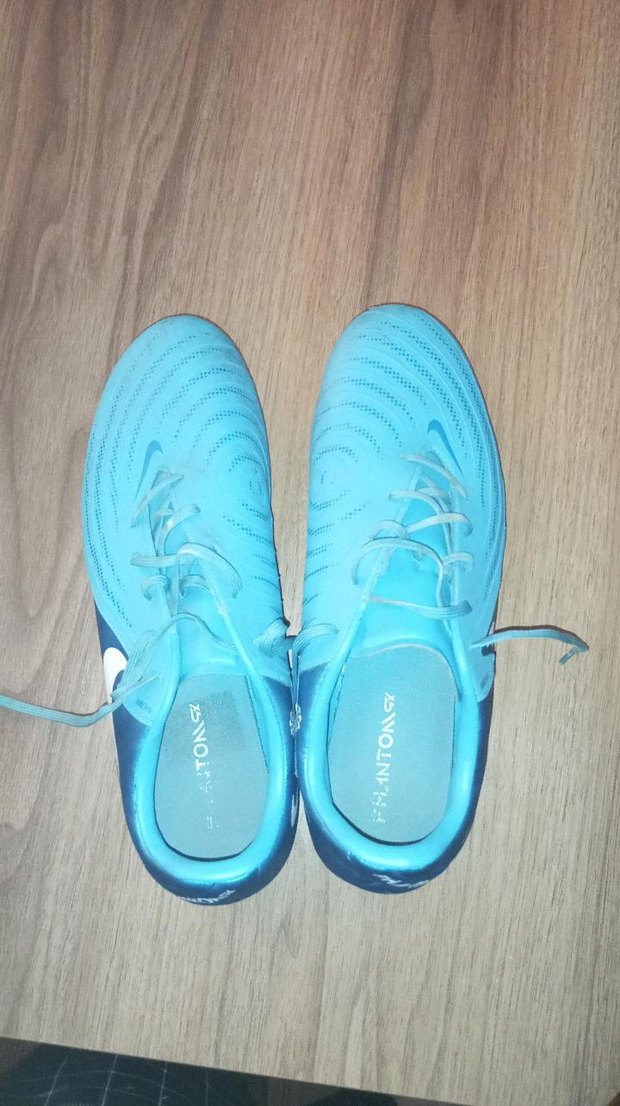 orjinal nike krampon demir çivi tek sıkıntısı 2 dişi kırık - Görsel 2