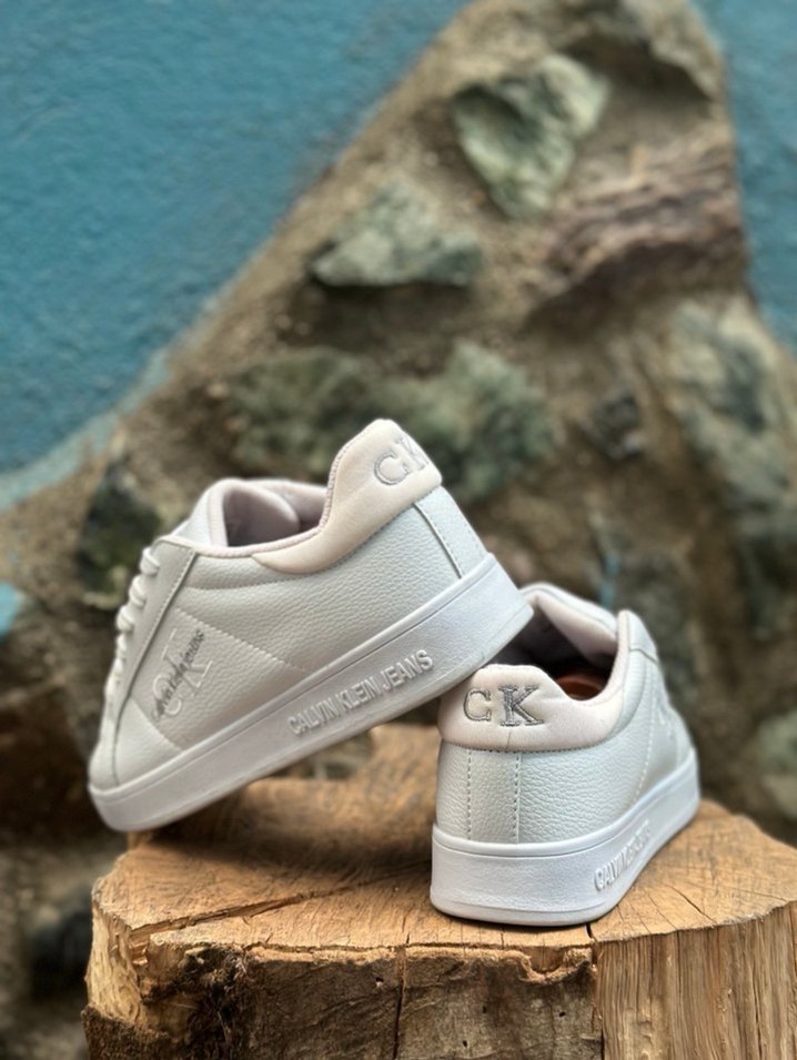 Calvin klein Beyaz Kutulu ithal ürün - Görsel 2