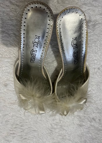 Beyaz Kürklü Yüksek Topuklu Kadın Terlik - Görsel 2