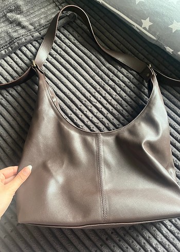 Kahverengi Deri Tokalı Kadın Çantası - Görsel 3