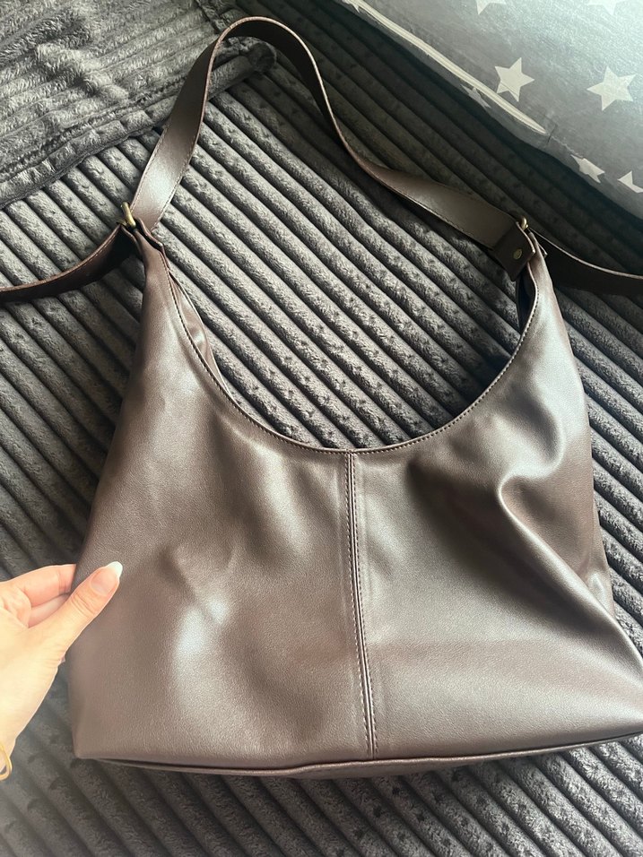 Kahverengi Deri Tokalı Kadın Çantası - Görsel 3