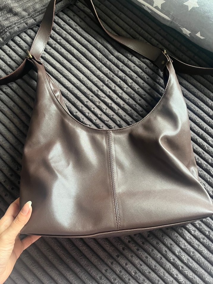 Kahverengi Deri Tokalı Kadın Çantası - Görsel 2