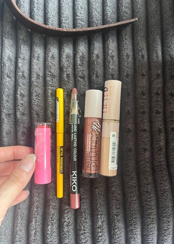 Pastel Tonlarda KIKO Uzun Süre Kalıcı Makyaj Seti - Görsel 3