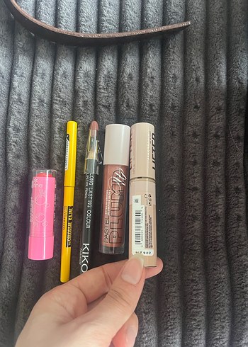 Pastel Tonlarda KIKO Uzun Süre Kalıcı Makyaj Seti - Görsel 2