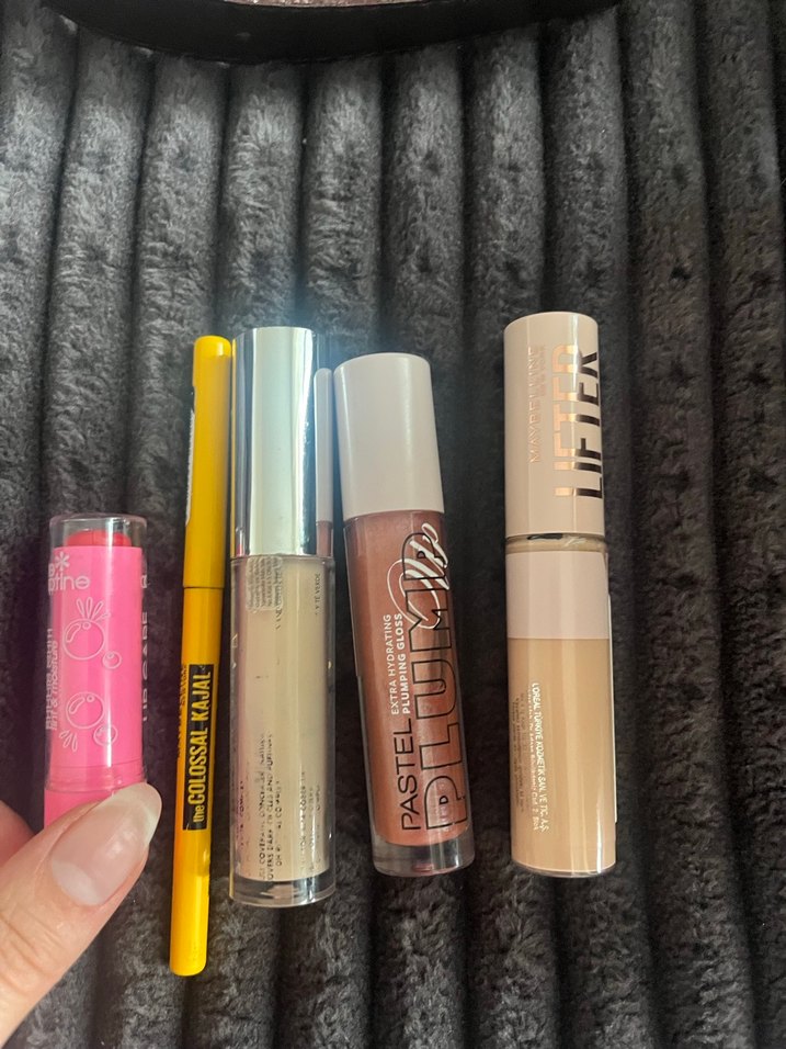 Pastel Tonlarda KIKO Uzun Süre Kalıcı Makyaj Seti - Görsel 4