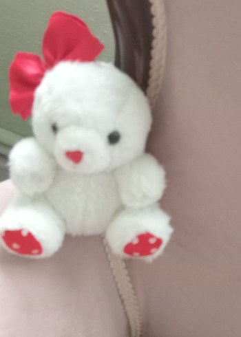 Kırmızı Fiyonklu Beyaz Peluş Ayıcık - Görsel 2