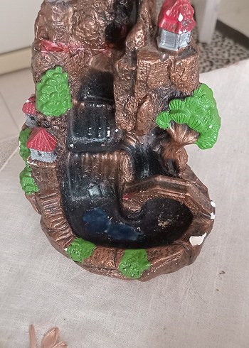 Renkli Detaylı Kaya ve Ağaç Figürü - Görsel 5