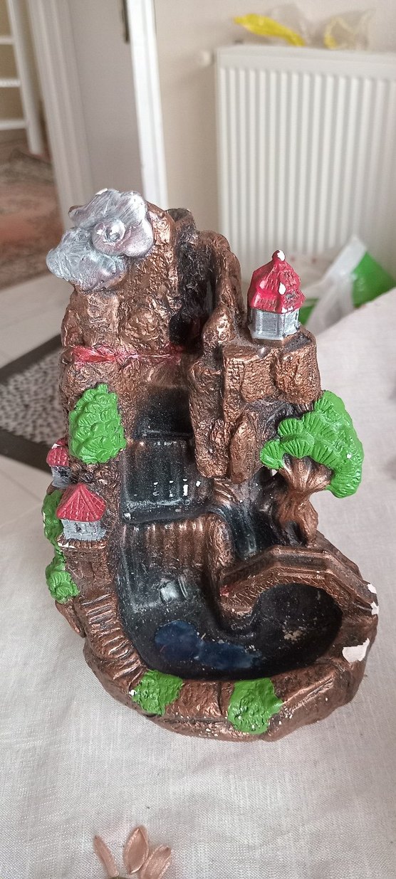 Renkli Detaylı Kaya ve Ağaç Figürü - Görsel 4