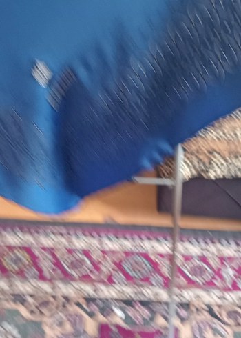 Mavi Glanslı aker marka eşarp - Görsel 3