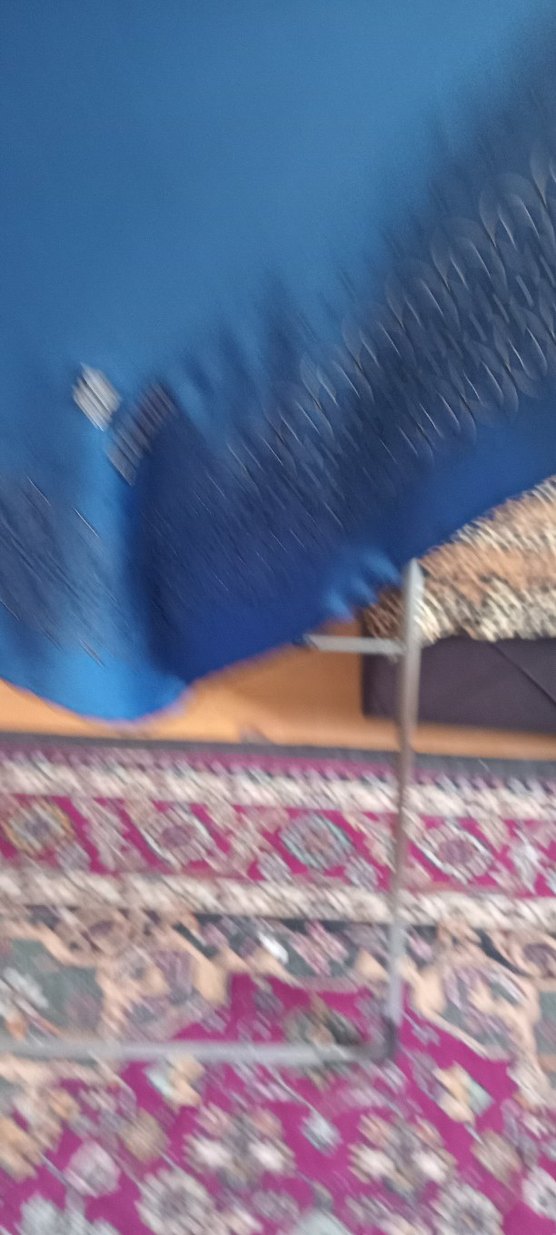 Mavi Glanslı aker marka eşarp - Görsel 3