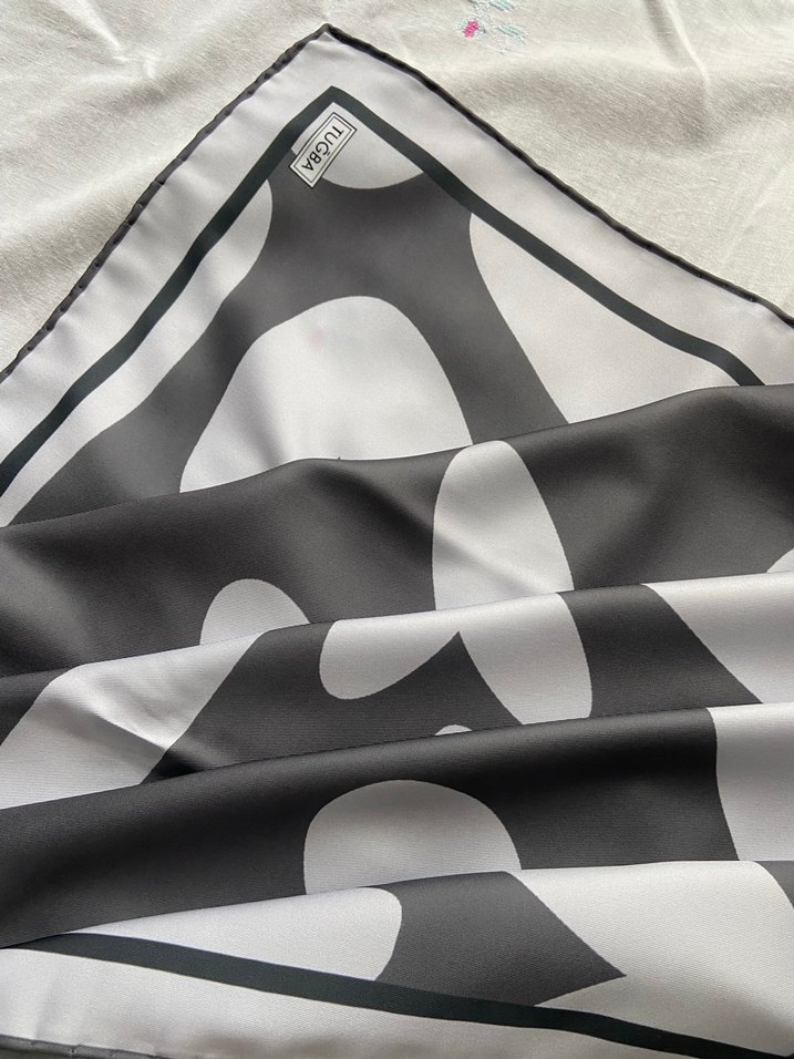 Bej Gri Desenli Modern 2 Adet Kadın Tuğba Twill Eşarp - Görsel 4