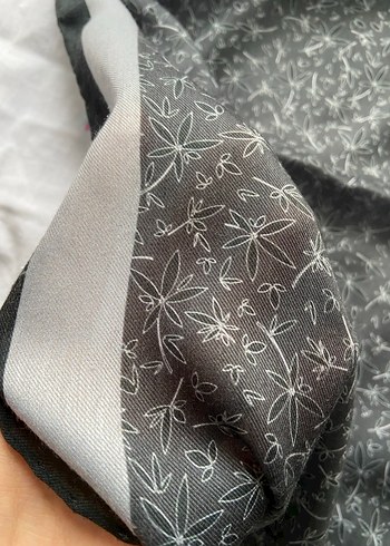 Gri ve Antrasit 2 Adet Pamuklu İpek Görünümlü Kadın Nihan Eşarp - Görsel 5