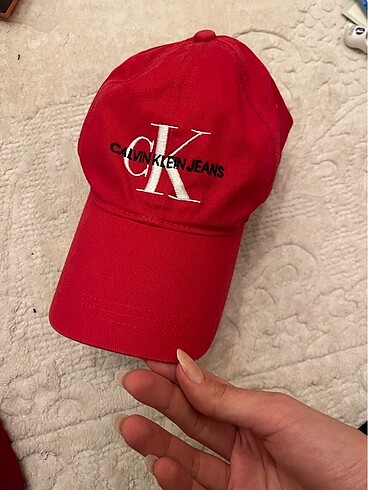 Calvin klein şapka