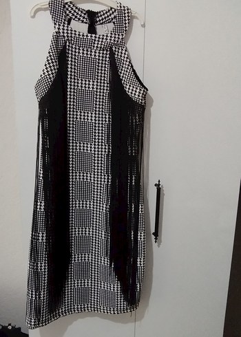 Siyah-Beyaz Kareli Uzun Halter Yaka Elbise - Görsel 2