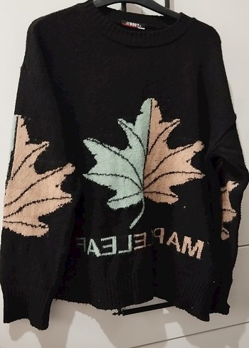 Kadın siyah desenli kazak - Görsel 2